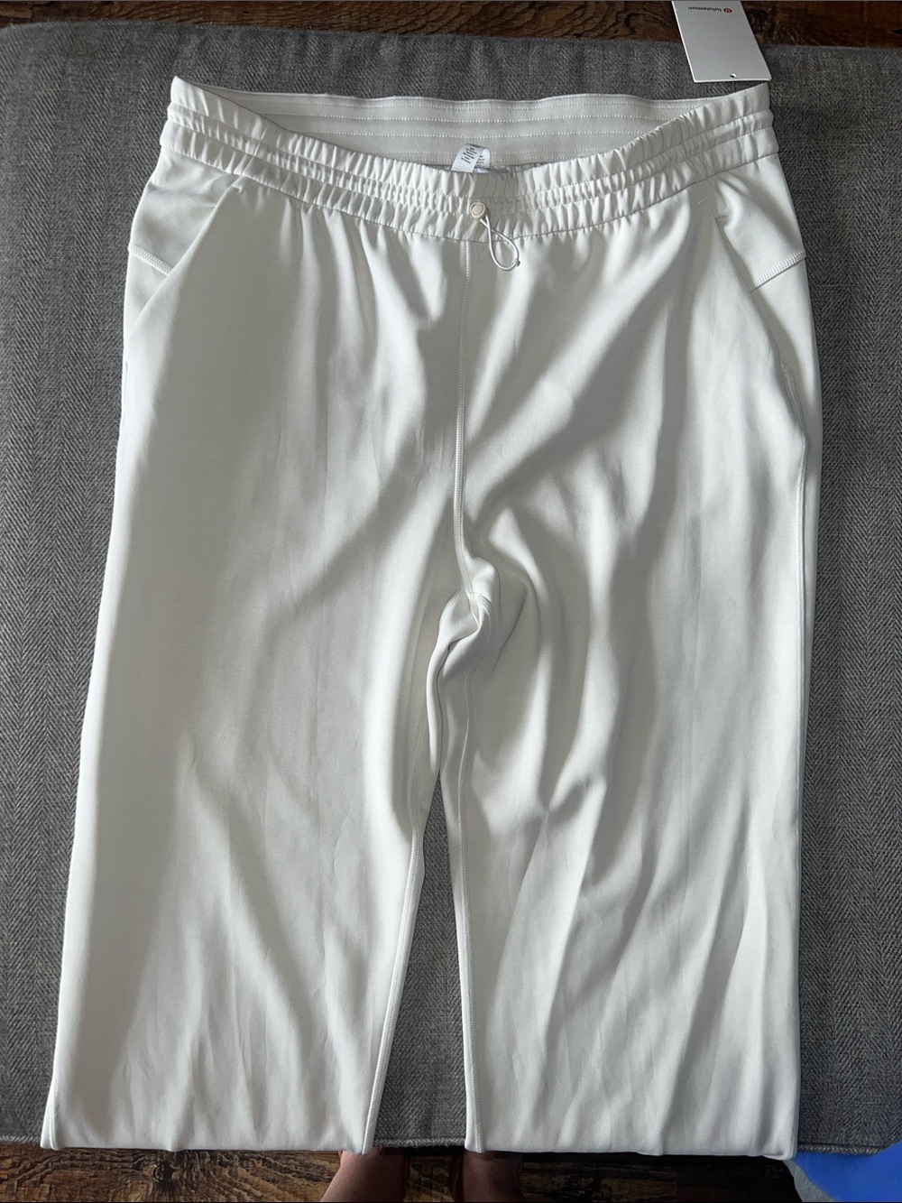Lululemon Softstream High-Rise pants